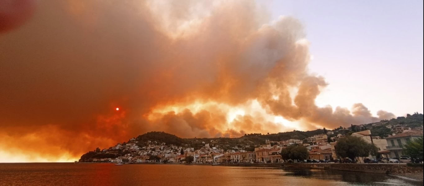 Φωτιές - Κάτοικος σε δημοσιογράφο: «Δεν κάνετε καλά τη δουλειά σας - Δεν προκαλείτε τρόμο» (βίντεο)